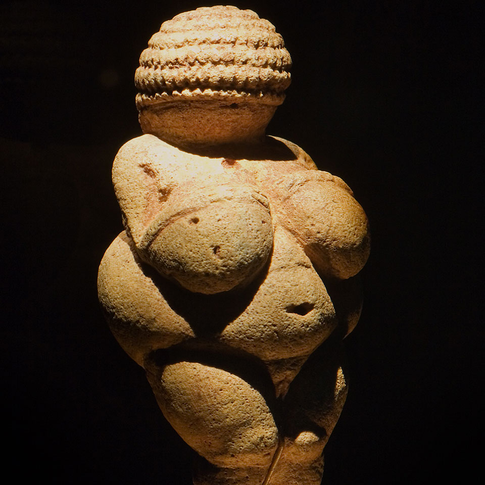 Willendorf Venus Natural History Museum, Vienna, Austria. © Jorge Royan / http://www.royan.com.ar / CC BY-SA 3.0