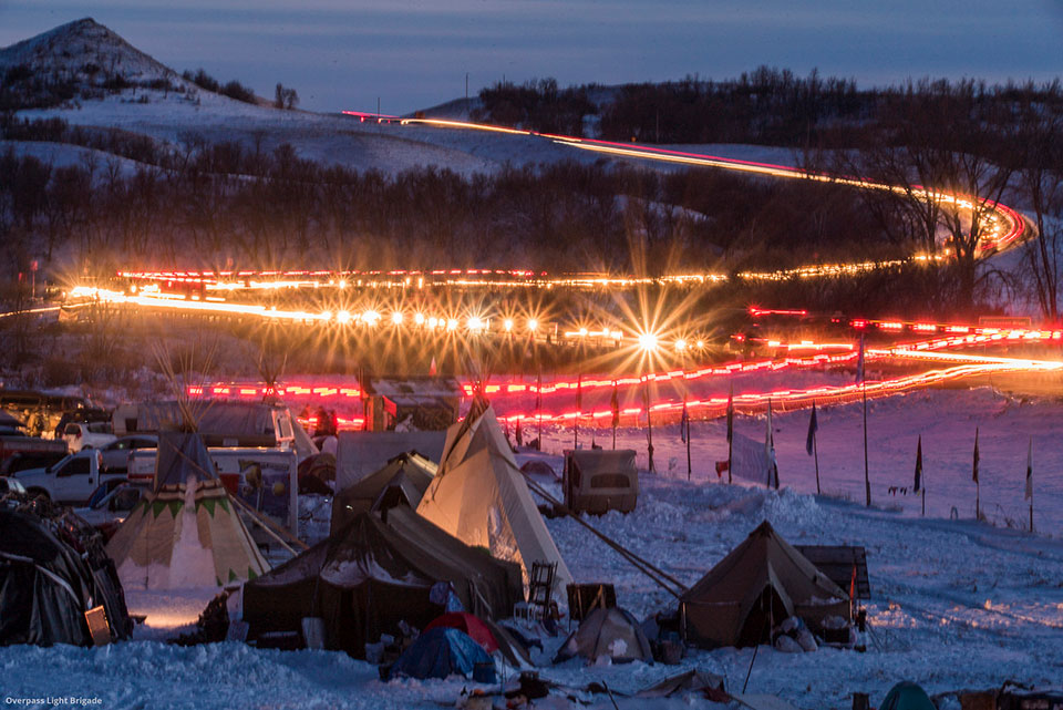Vets Stream into Standing Rock. Photo: Joe Brusky/Flickr