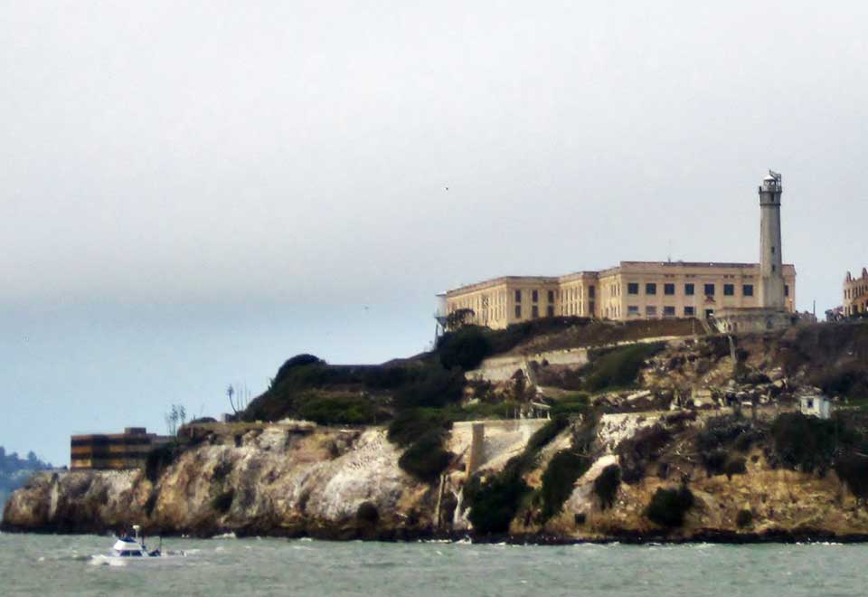 Alcatraz, Alcatrace,القطر, by Nicole Peyrafitte & Pierre Joris | World ...